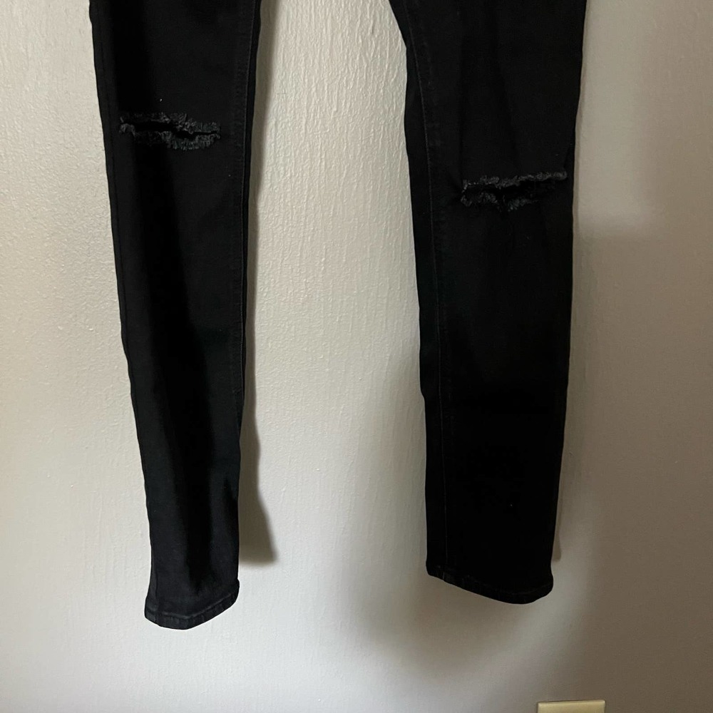 OLD NAVY Wow High Rise Black Distressed Straight Jeans Size 0 casual comfort - Picture 2 of 8